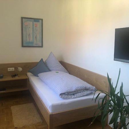 Gasthof - Pension - Adler ไวเลอร์-ซิมเมอร์แบร์ก ภายนอก รูปภาพ